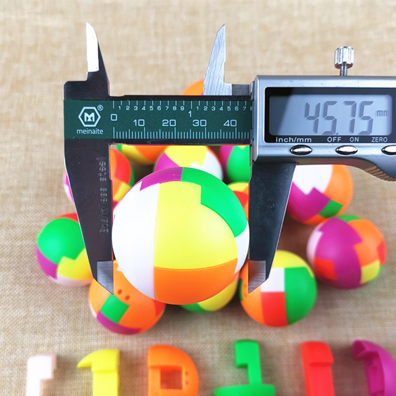 Party Games Egg - เครื่องเกมหยอดเหรียญลูกบอลปริศนา 45 มม., เครื่องบิดไข่, ของเล่นลูกบอลแคปซูล